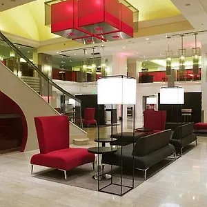 https://pullman-rive-gauche.fr-paris.fr