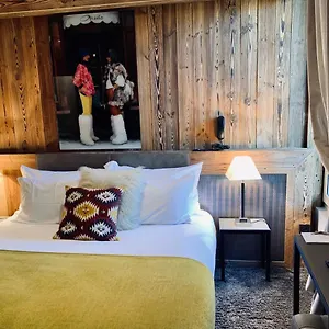 https://chalet-hotel-la-maison-blanche.hotels-rhonealpes.com